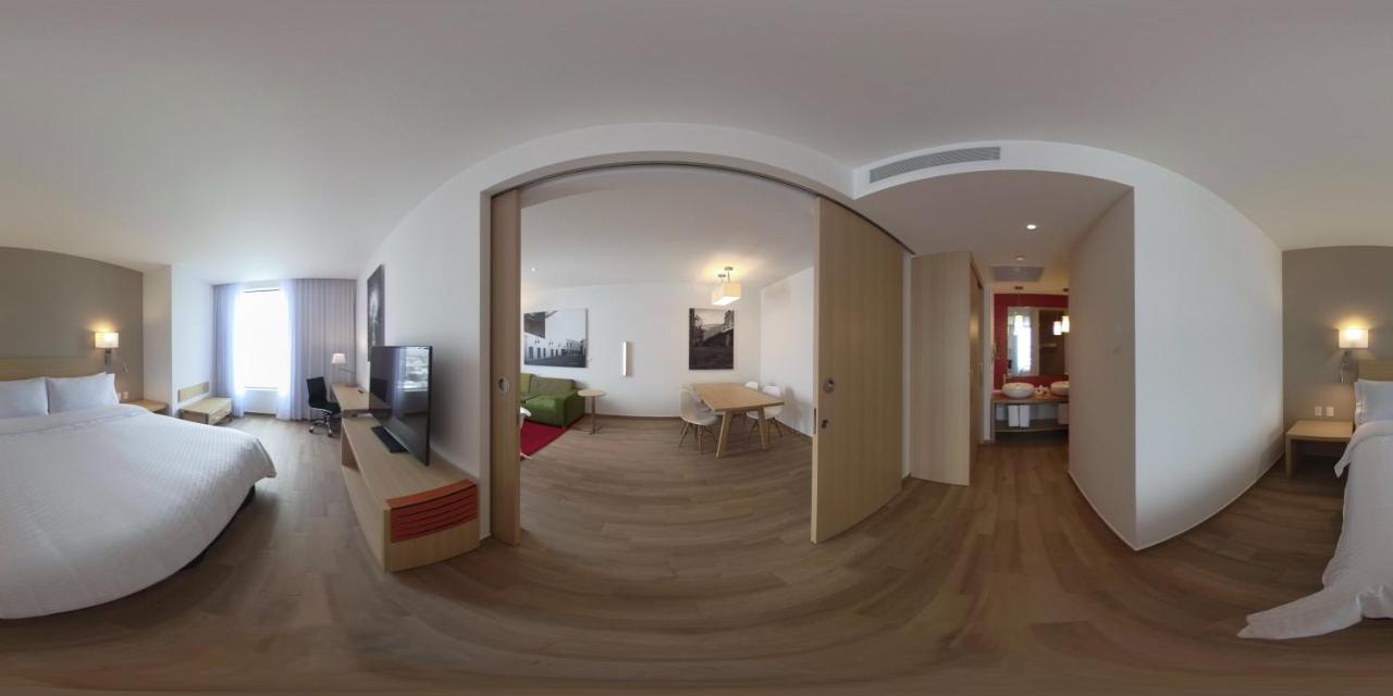 Fiesta Inn Parque Πουέμπλα Εξωτερικό φωτογραφία