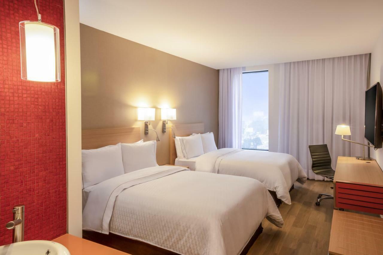 Fiesta Inn Parque Πουέμπλα Εξωτερικό φωτογραφία